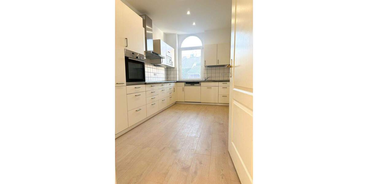 Erstbezug nach Renovierung - 4 Zimmer-Erdgeschosswohnung in Hannover-Bemerode 4 zimmer