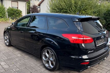 Ford Focus 116.750 km 9.200 &euro; Lichtenau 77839