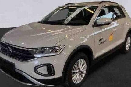 VW T-Roc 32.895 km 25.749 € Blomberg 32825