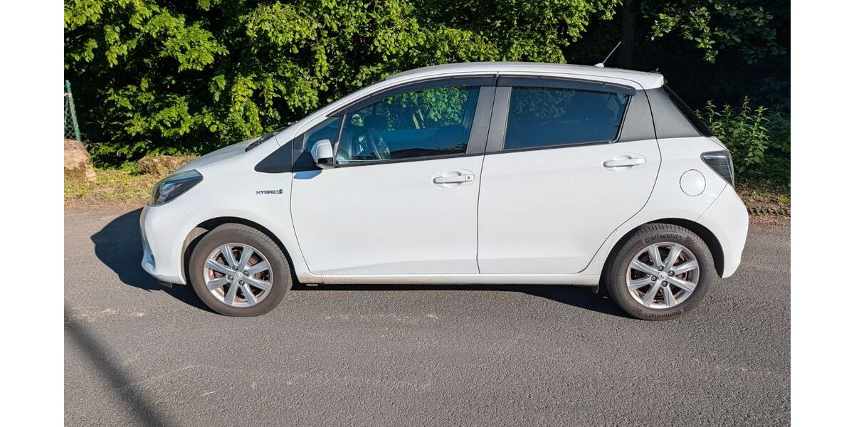 Toyota Yaris 128.000 km 8.300 &euro; Wächtersbach 63607