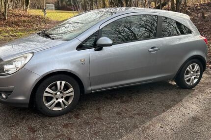 Opel Corsa 216.000 km 2.400 € Unterhaching 82008