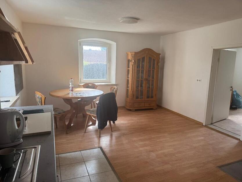 1 Familien Haus mit Garten zu vermieten
