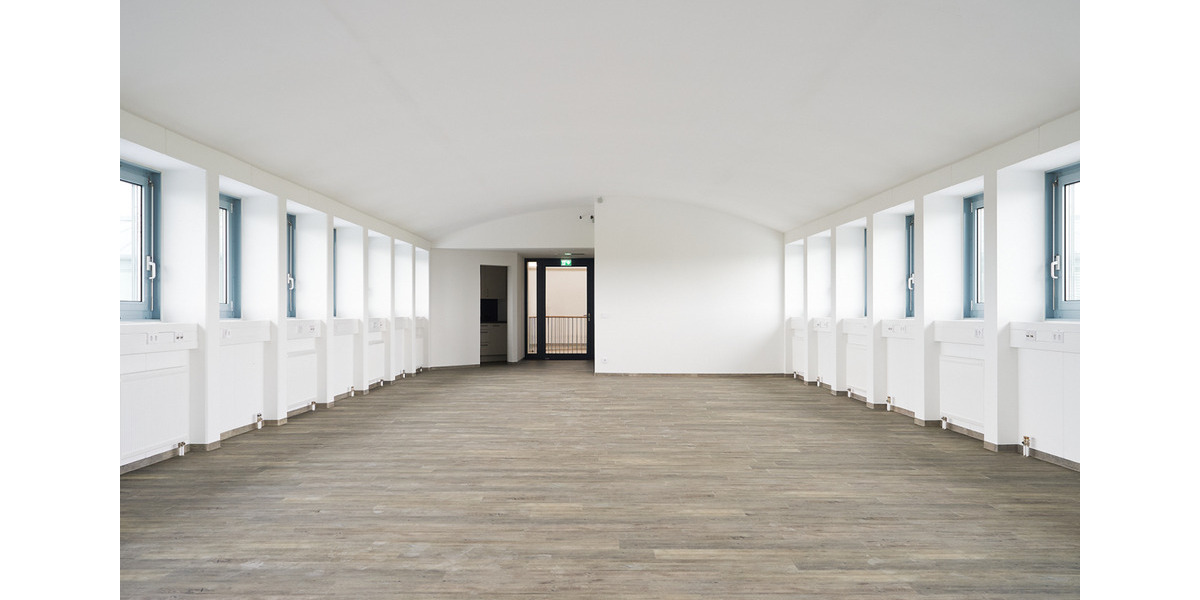 Gewerbeobjekt Hallbergmoos - 2&euro; | Angebot:23805894