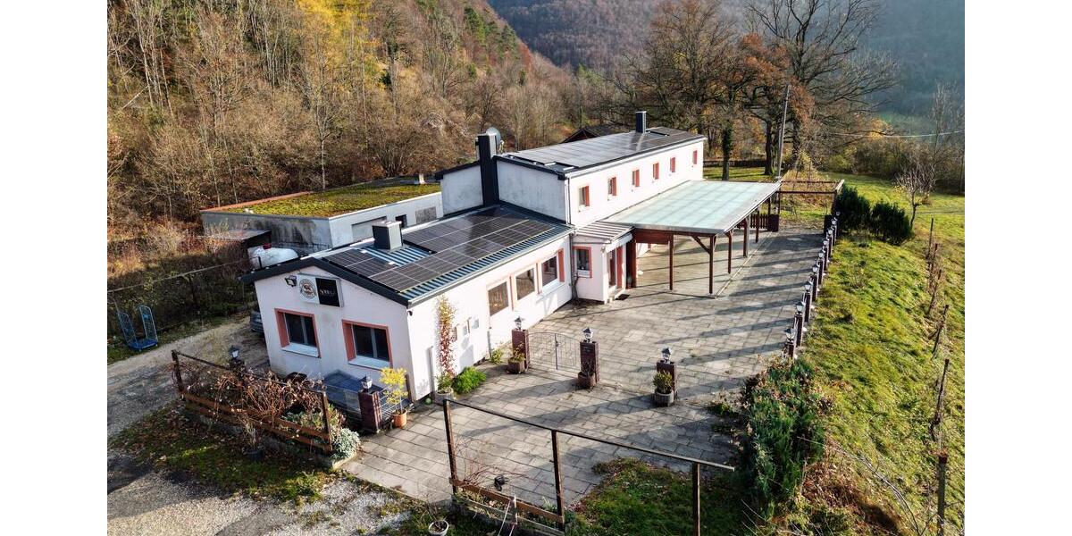 Aussichtslage über Deggingen – Gastronomie & Wohnen mit Weitblick zimmer