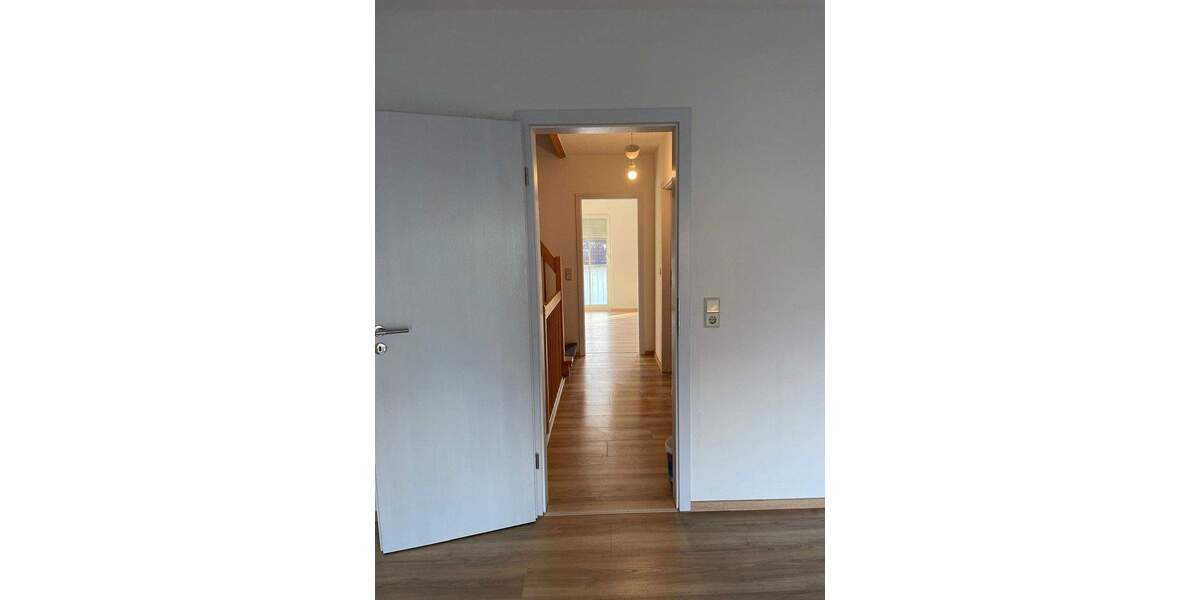 Reihenmittelhaus Merseburg - 4 Zimmer, 121 m&sup2;, 278.000&euro; | Angebot:25879472