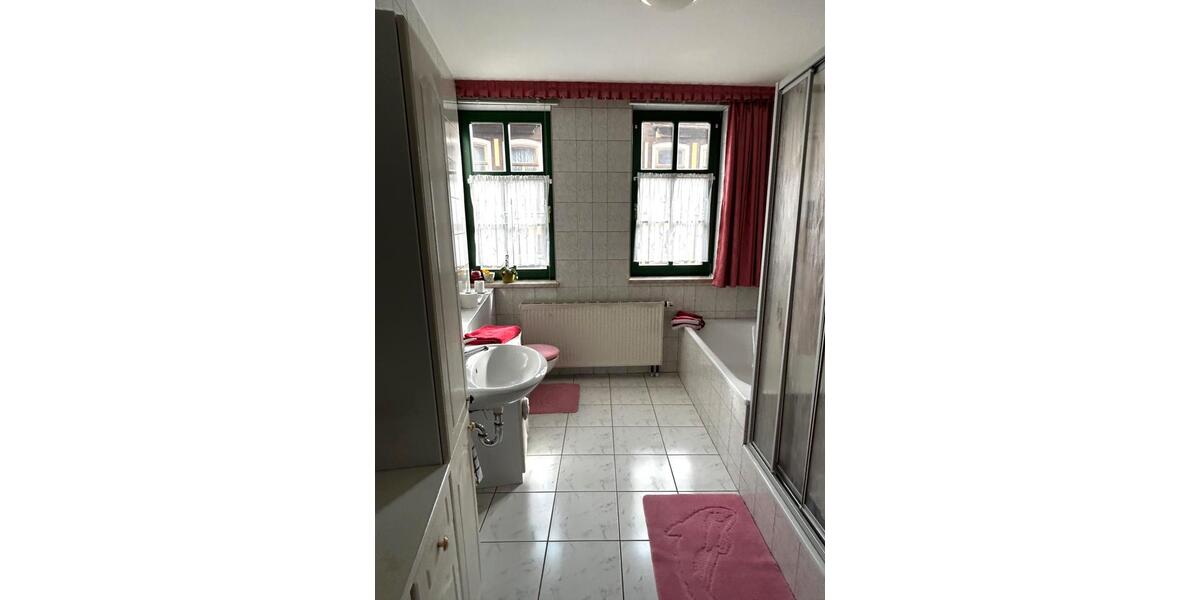 Etagenwohnung Schmalkalden - 3 Zimmer, 80 m&sup2;, 84.000&euro; | Angebot:26286411