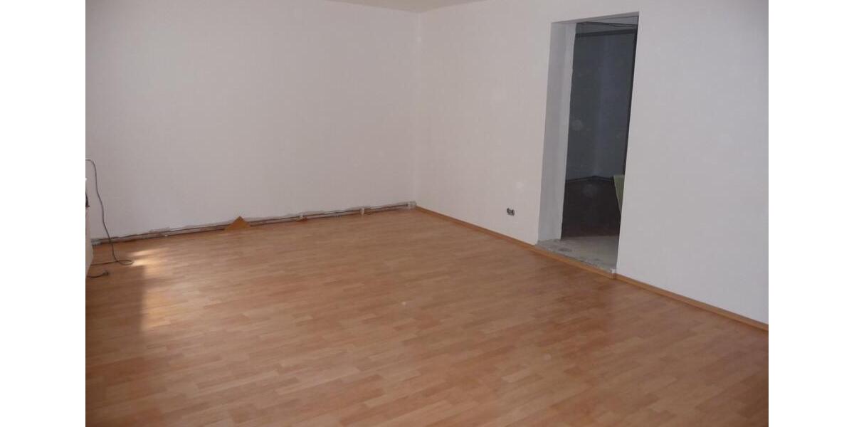 2-Zimmer-Wohnung im 1. OG in Ochsenfurt für Nichtraucher 2 zimmer