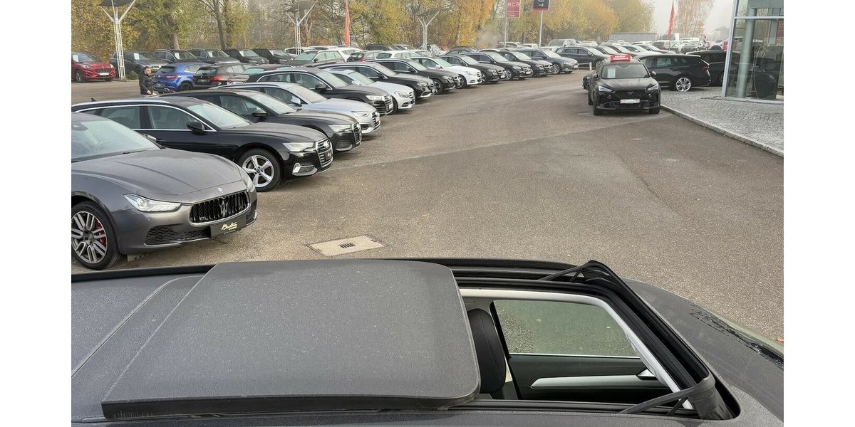 VW Passat 1.4 TSI PANORAMA/KAMERA/NAVI/DSG/MASSAGE 96.303 km 16.900 &euro; Villingen-Schwenningen 78054