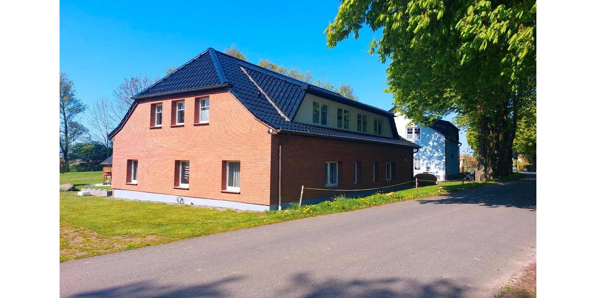 Mehrfamilienhaus, Wohnhaus Gingst - 9 Zimmer, 200 m&sup2;, 565.000&euro; | Angebot:26415258