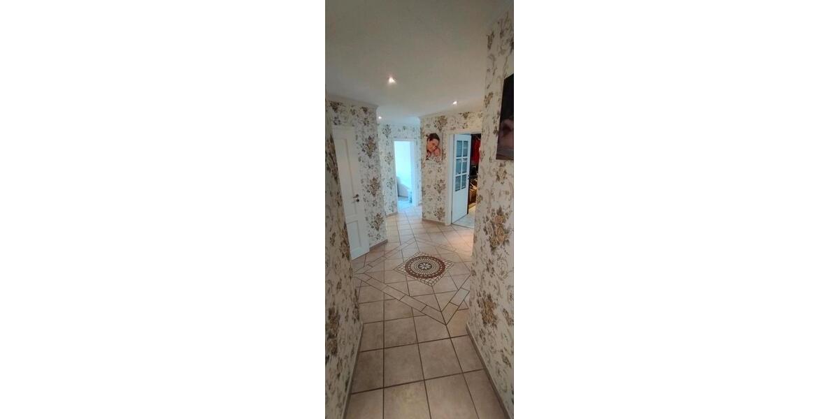 Maisonettenwohnung Essen (Oldenburg) - 7 Zimmer, 200 m&sup2;, 249.500&euro; | Angebot:23702848