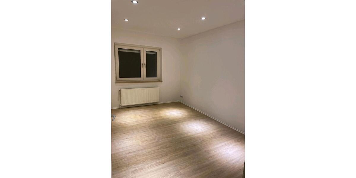 Einfamilienhaus Biebertal - 5 Zimmer, 210 m&sup2;, 1.300&euro; | Angebot:26406900