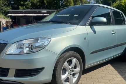 Skoda Fabia 111.200 km 5.990 &euro; Hoppegarten Hönow 15366