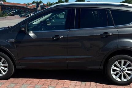 Ford Kuga 228.931 km 8.790 &euro; Lohne(Oldenburg) 49393