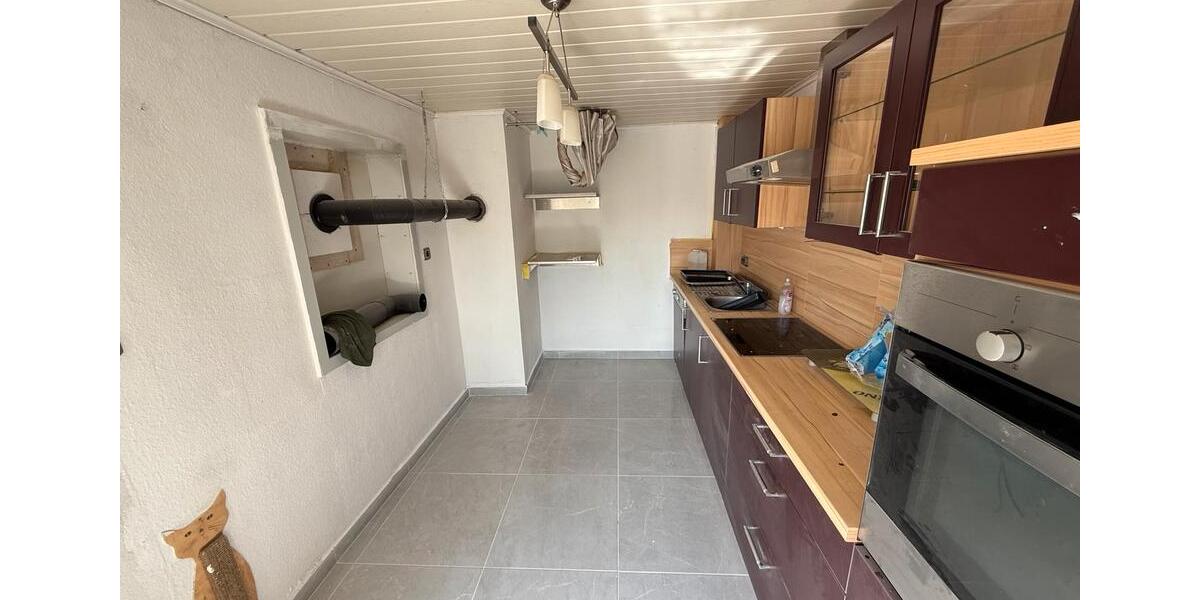 Einfamilienhaus Feldatal - 8 Zimmer, 280 m&sup2;, 1.290&euro; | Angebot:26604948