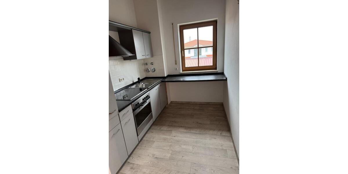 Dachgeschoßwohnung Raubling - 2 Zimmer, 65 m&sup2;, 340.000&euro; | Angebot:24256405