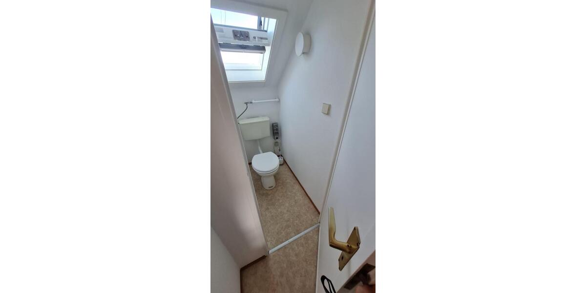 Dachgeschoßwohnung Birkenfeld - 1.5 Zimmer, 39 m&sup2;, 375&euro; | Angebot:24850562