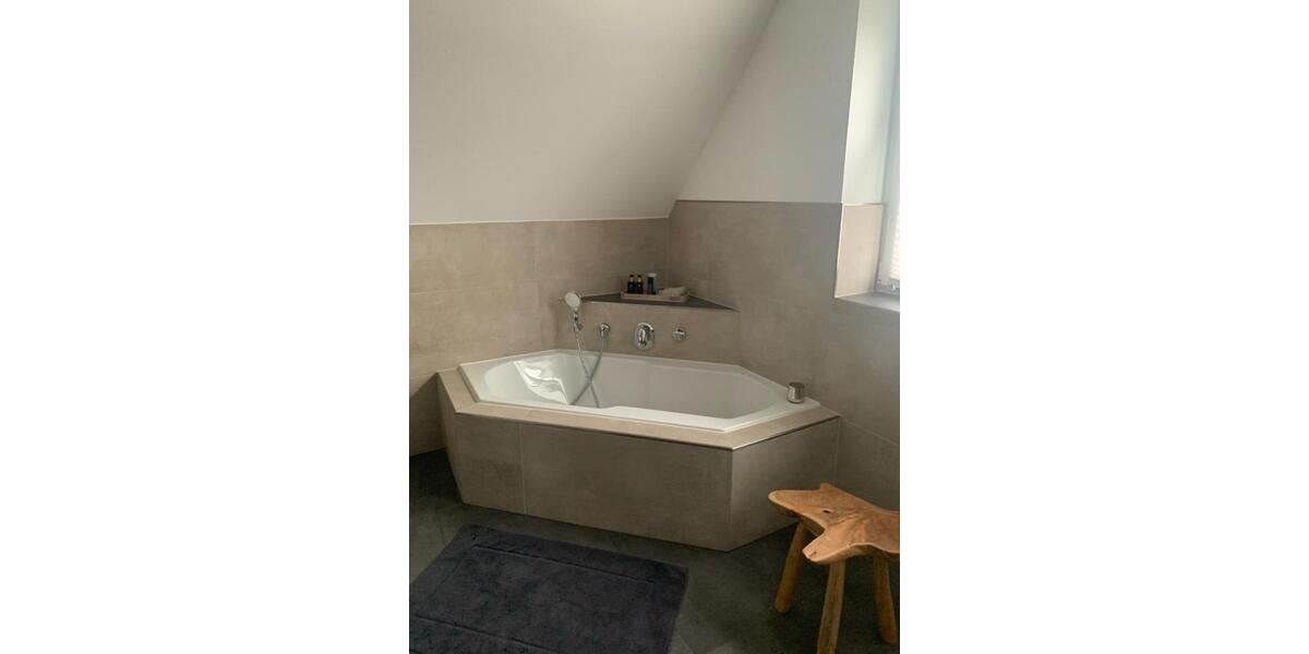 Einfamilienhaus Schneverdingen - 7 Zimmer, 270 m&sup2;, 625.000&euro; | Angebot:26044214