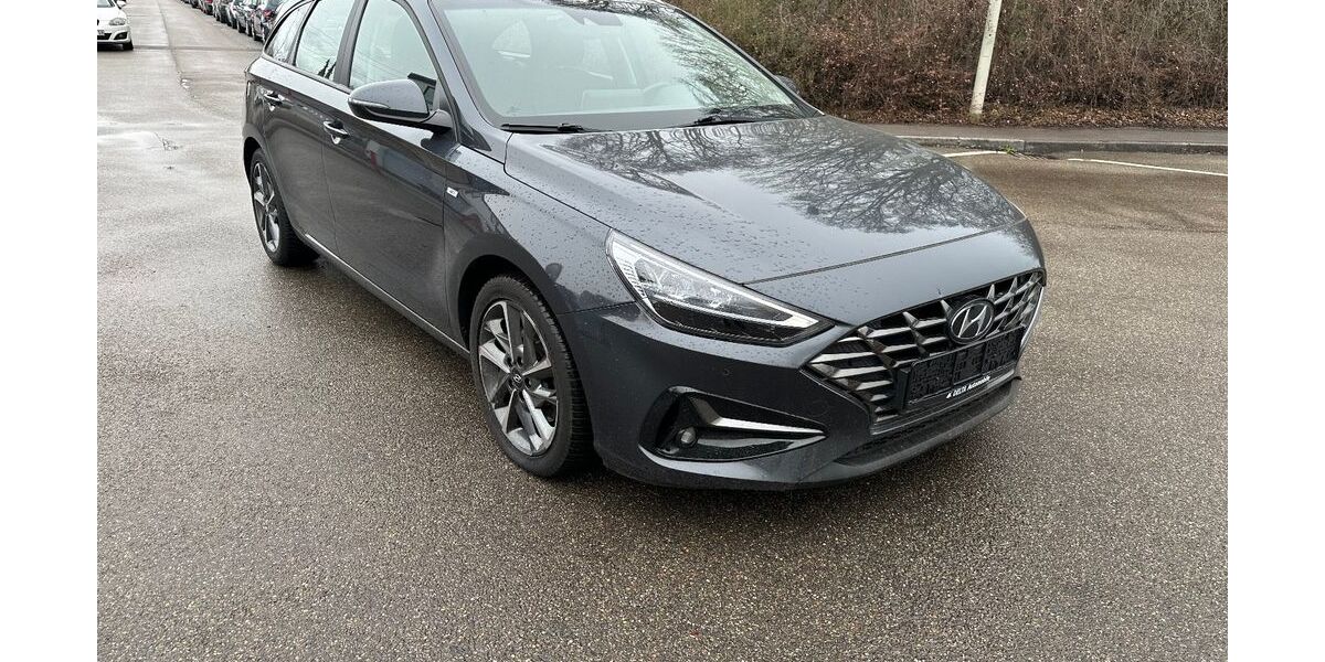 Hyundai i30 145.000 km 17.999 &euro; Möglingen/Ludwigsburg 71696