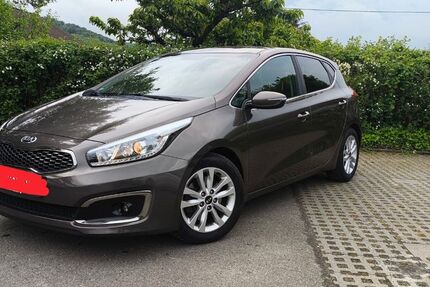 Kia ceed / Ceed 83.100 km 12.500 &euro; Karlsruhe 76227
