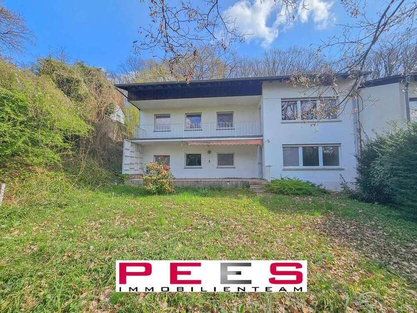 Haus zum Kaufen in Bonn 558.000 € 220 m²