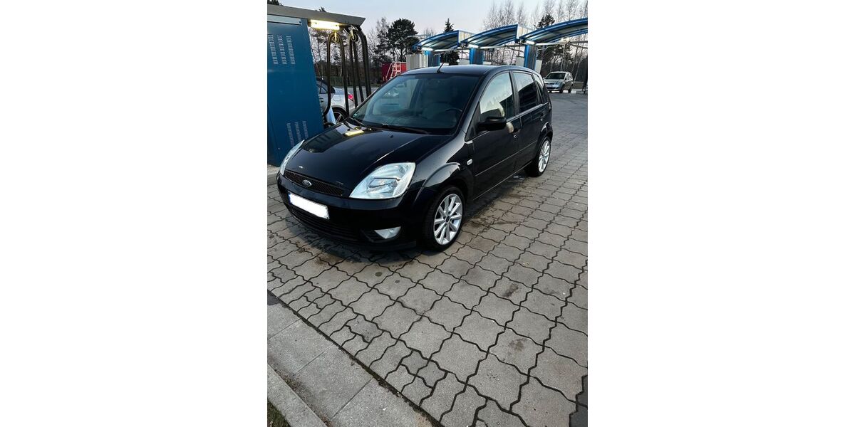 Ford Fiesta 150.600 km 650 &euro; Bothel 27386