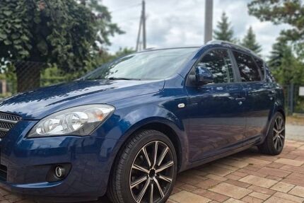 Kia ceed / Ceed 193.000 km 3.390 &euro; Bestensee 15741