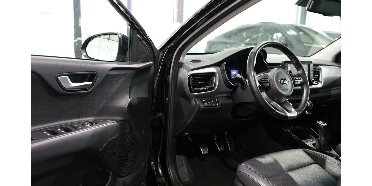 Kia Stonic 1.0 T-GDI PLATIUM-EDITION / SCHIEBEDACH / 62.000 km 14.444 &euro; Hamm 59077