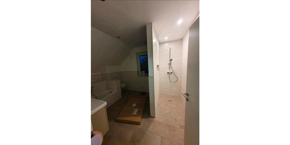 Einfamilienhaus Vöhl - 4 Zimmer, 124 m&sup2;, 450.000&euro; | Angebot:27133642