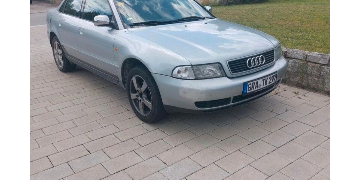 Audi A4 313.000 km 1.200 &euro; Zenting 94579