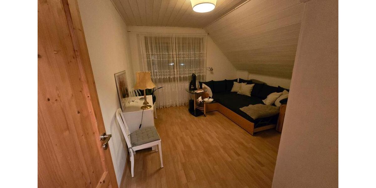 Dachgeschoßwohnung Hohen Neuendorf - 3 Zimmer, 120 m&sup2; | Angebot:25219473