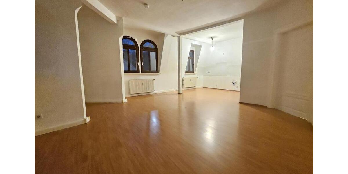 Dachgeschoßwohnung Altenburg - 2 Zimmer, 67 m&sup2;, 370&euro; | Angebot:24441333