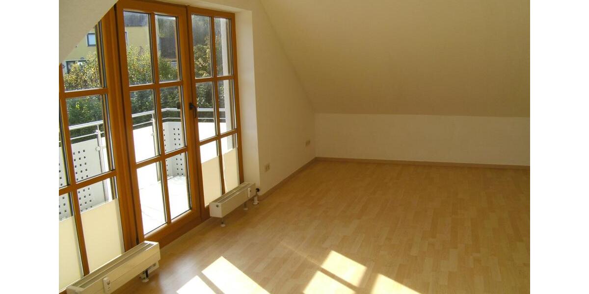 2-Zimmer-Wohnung (68 m²) mit extra großen Garage 2 zimmer