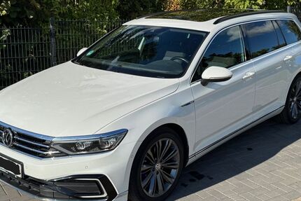 VW Passat Variant 96.000 km 22.500 € Petersberg 06193
