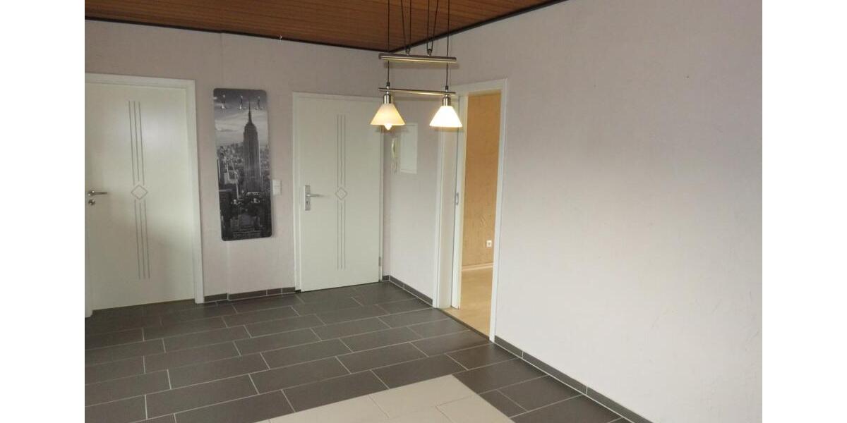 Dachgeschoßwohnung Meinersen - 2 Zimmer, 60 m&sup2;, 660&euro; | Angebot:25173508