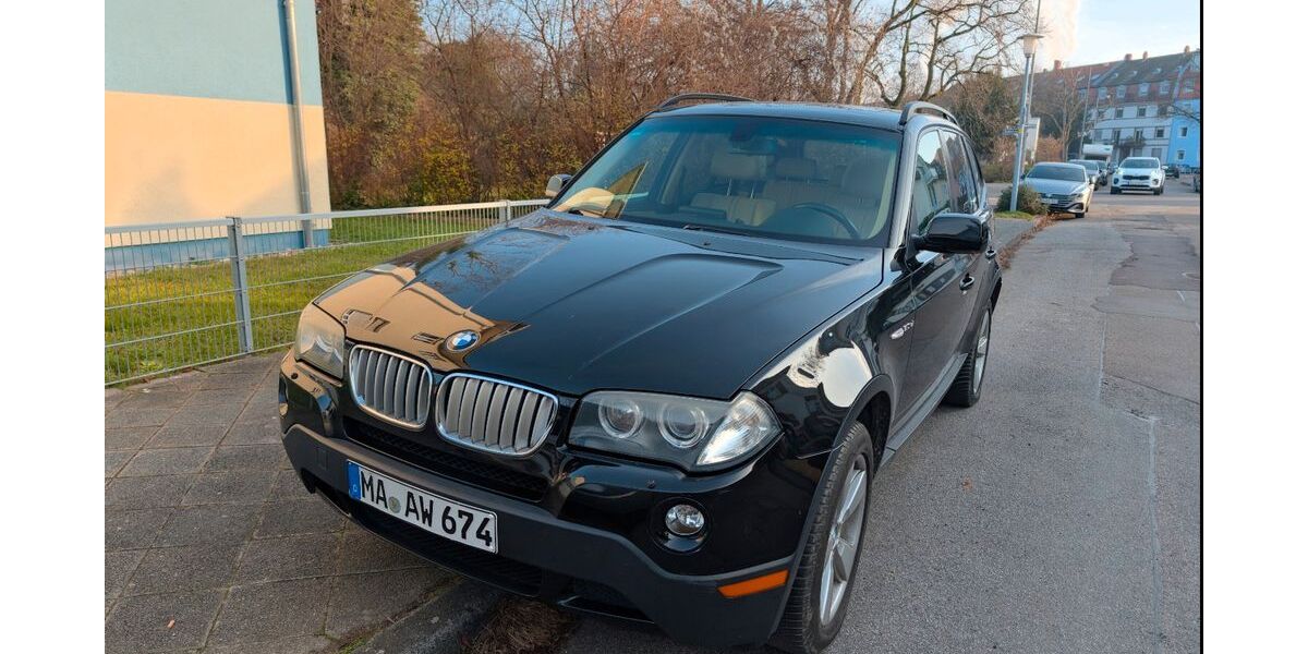 BMW X3 212.000 km 8.999 &euro; Mannheim 68199
