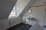 Dachgeschoßwohnung Gelnhausen - 4 Zimmer, 120 m&sup2;, 1.200&euro; | Angebot:26349279