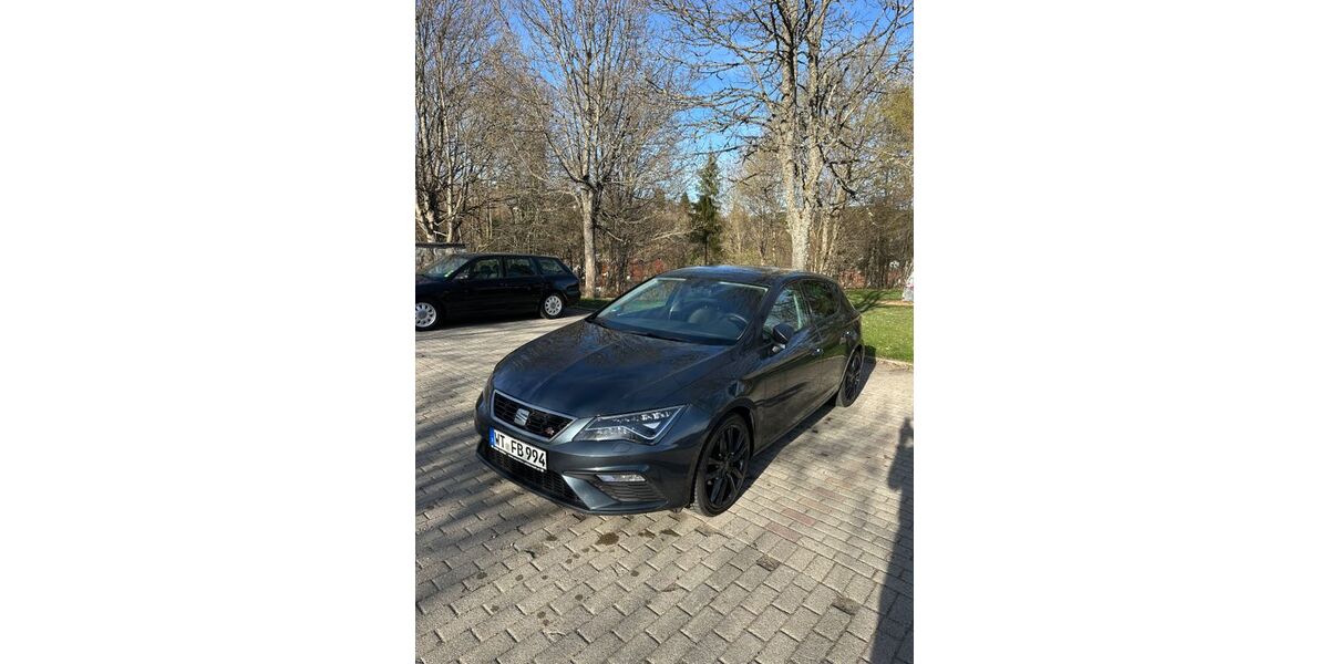 Seat Leon 98.653 km 13.800 &euro; Häusern 79837