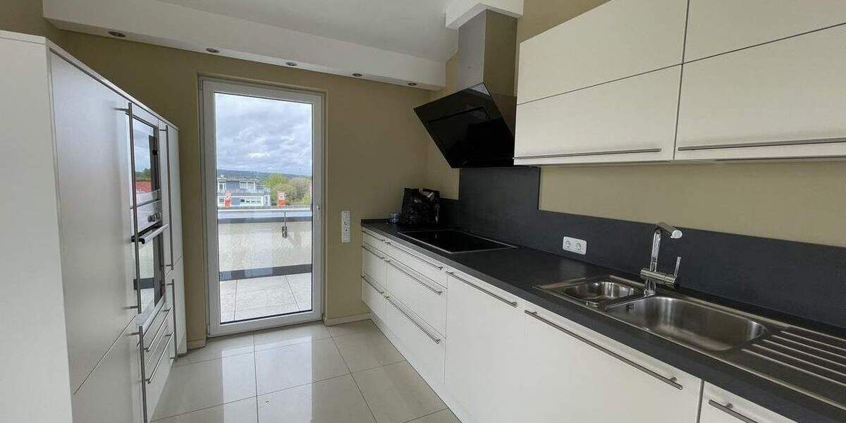 Etagenwohnung Simmerath - 3 Zimmer, 98 m&sup2;, 1.000&euro; | Angebot:24859347