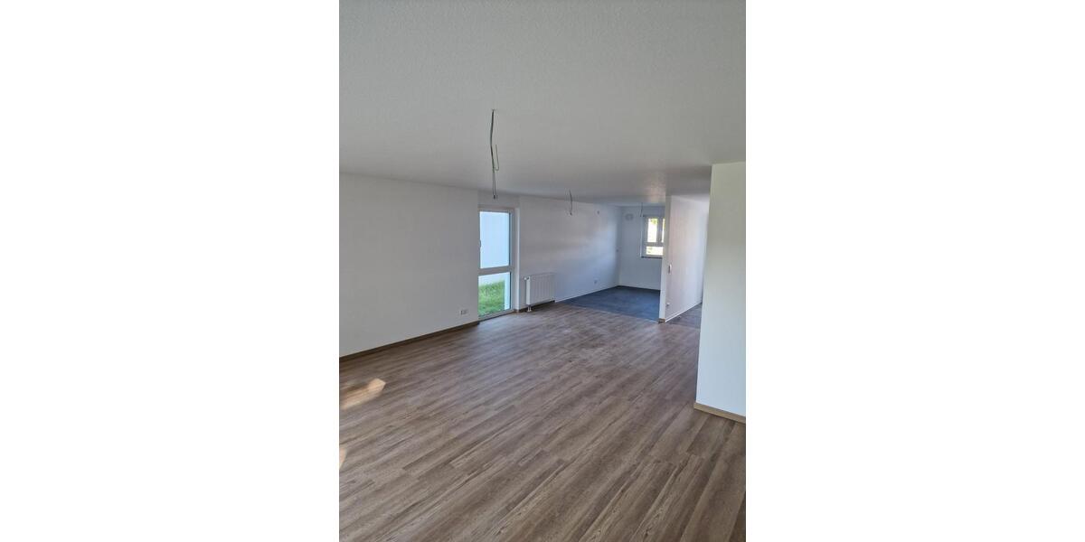Reihenhaus Oberndorf am Neckar - 4 Zimmer, 132 m&sup2;, 1.350&euro; | Angebot:23555092
