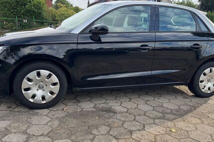 Audi A1 215.000 km 6.990 € Stelle 21435