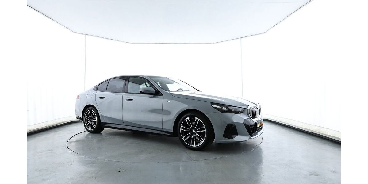 BMW 520 26.238 km 45.990 &euro; Garching 85748