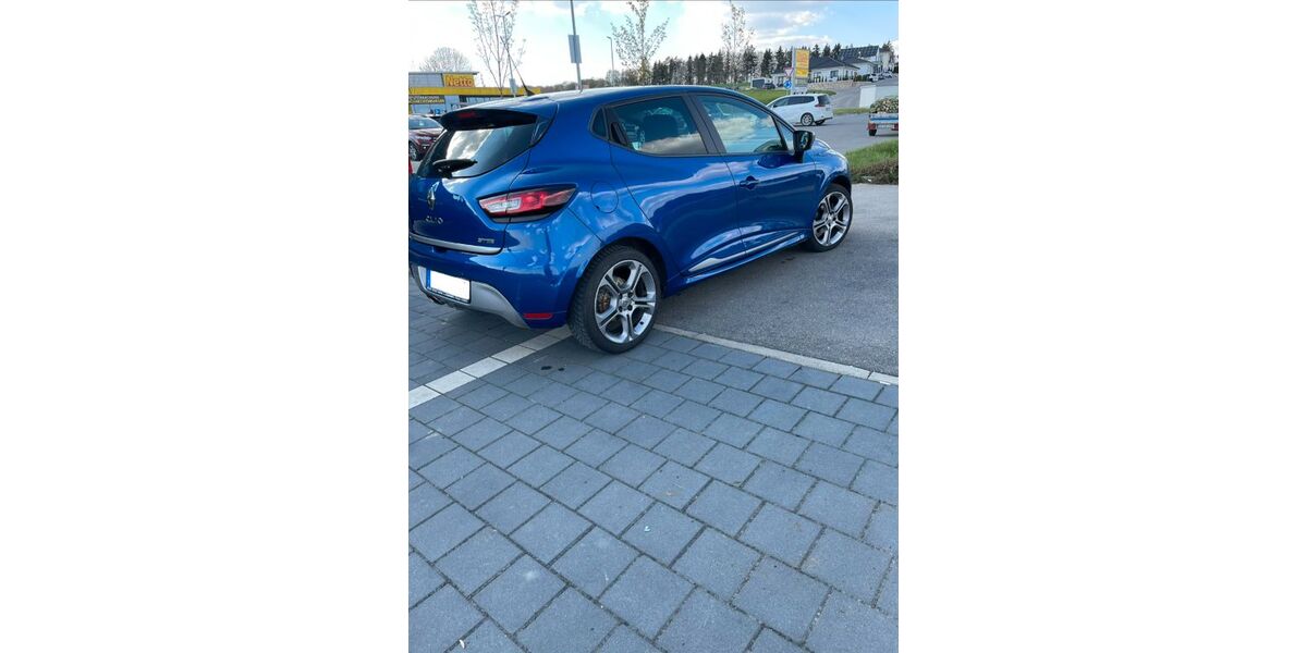 Renault Clio 110.980 km 8.200 &euro; Sigmaringen 72488