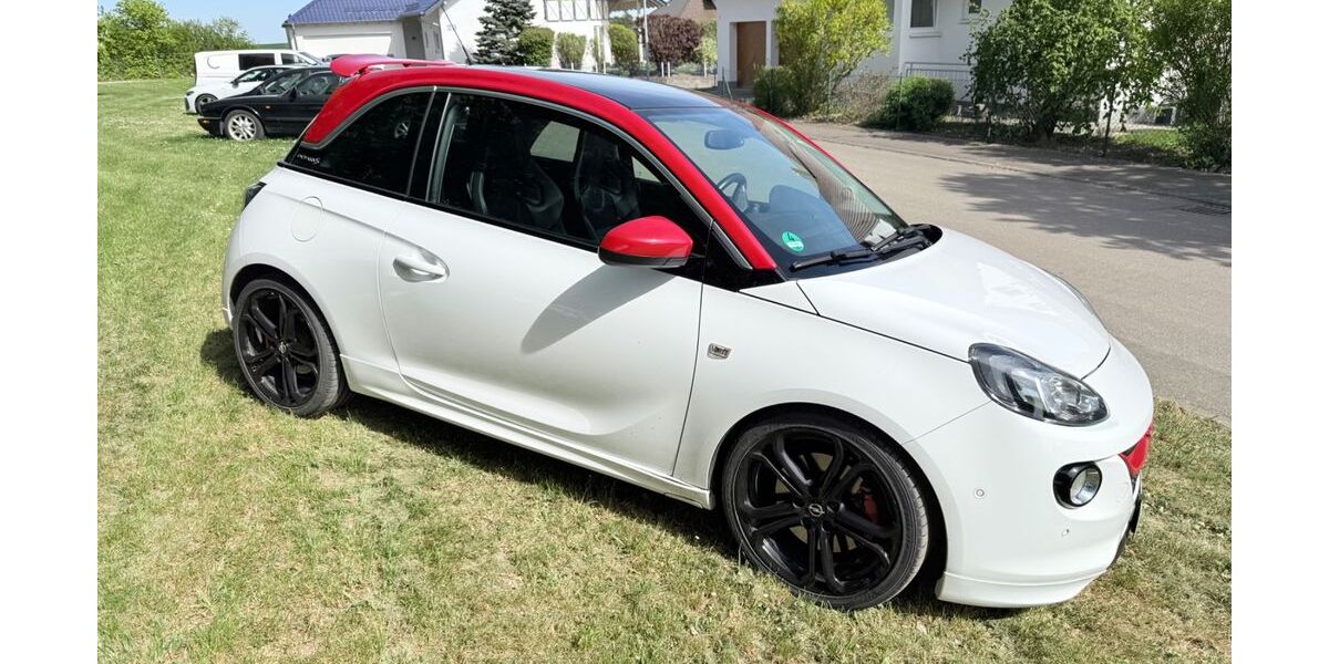 Opel Adam 121.000 km 9.200 &euro; Asselfingen 89167