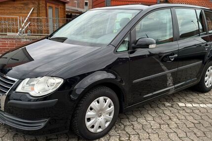 VW Touran 141.000 km 3.999 &euro; Ehmen Wolfsburg 38442