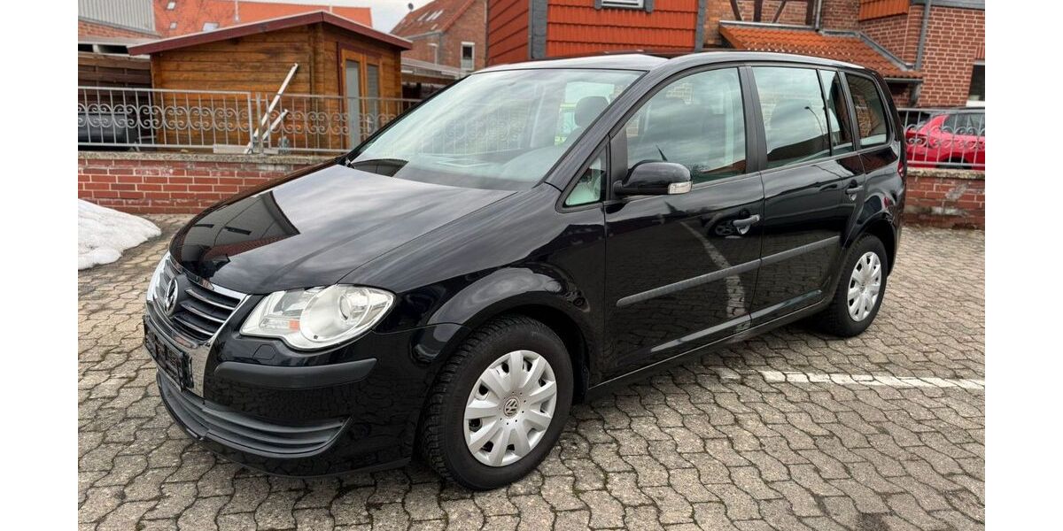 VW Touran 141.000 km 3.999 &euro; Ehmen Wolfsburg 38442