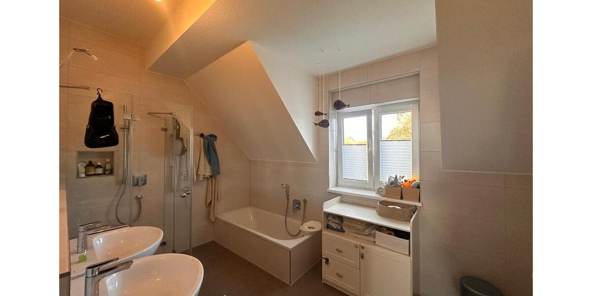 Einfamilienhaus Bad Neustadt an der Saale - 4 Zimmer, 156 m&sup2;, 1.400&euro; | Angebot:25103065