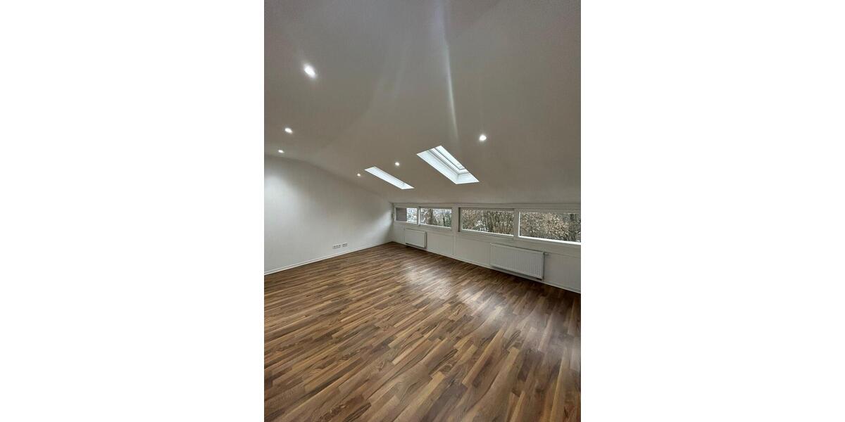 Dachgeschoßwohnung Friedrichsthal - 2 Zimmer, 70 m&sup2;, 600&euro; | Angebot:24610826