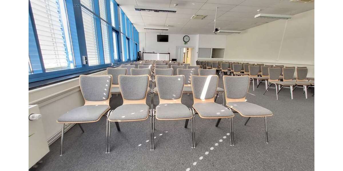 Büro in Regenstauf 880 € 100 m² zimmer