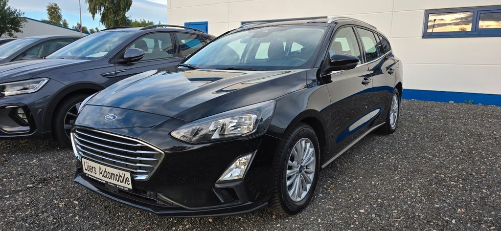 Ford Focus 135.800 km 12.600 € Grasberg 28879