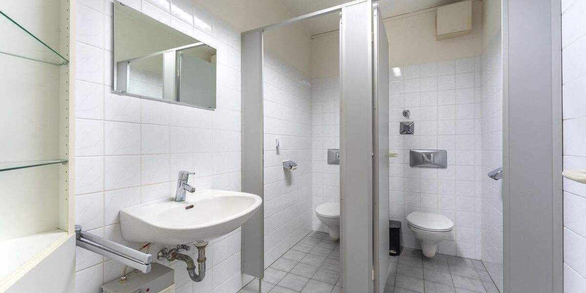 Helle Büroetage mit 8 Räumen an der Wilhelmshöher Allee in Wehlheiden 8 zimmer